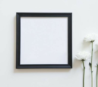Classic Moulded Square Photo Frame